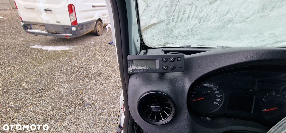 Mercedes-Benz Sprinter - 18