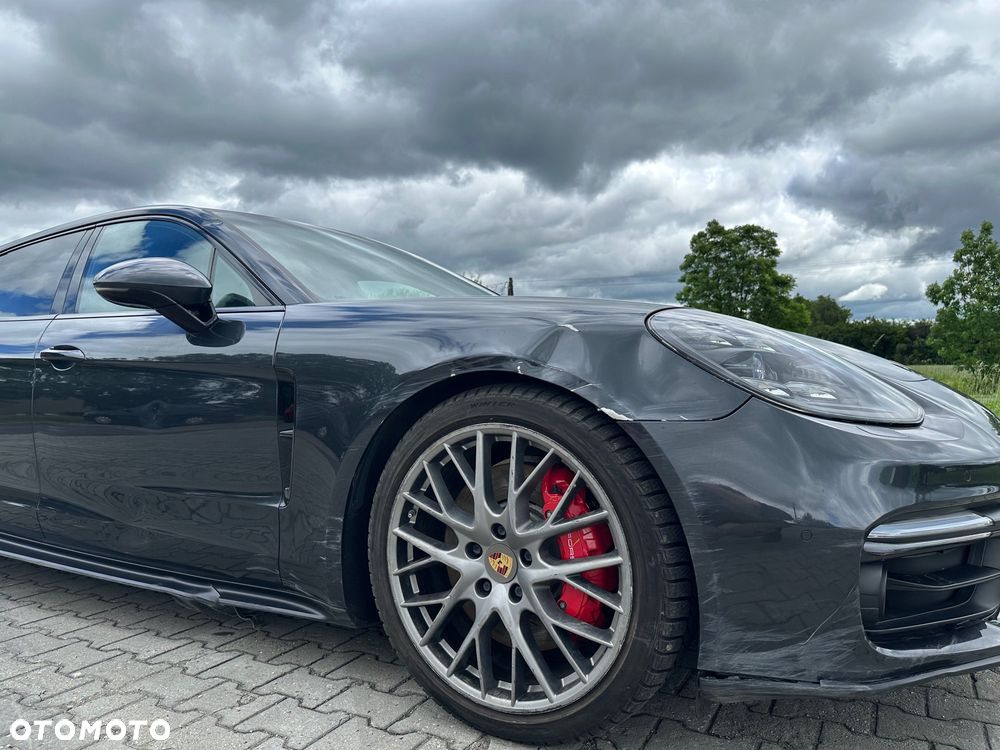 Porsche Panamera - 8