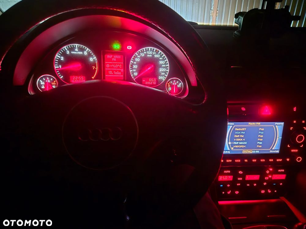 Audi A4 Avant 3.0 Quattro - 25