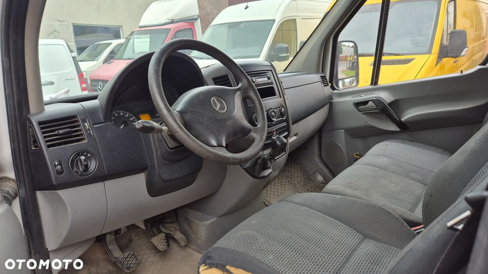 Mercedes-Benz SPRINTER - 9