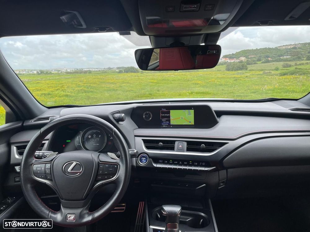 Lexus UX 250h F Sport - 25