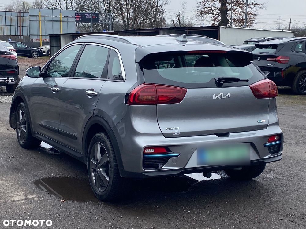 Kia Niro 64kWh M - 14