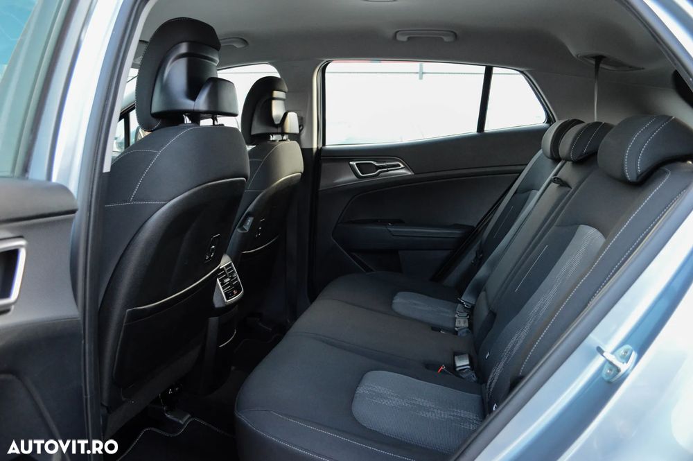 Kia Sportage 1.6T-GDI Hybrid 2WD Aut. Spirit - 26