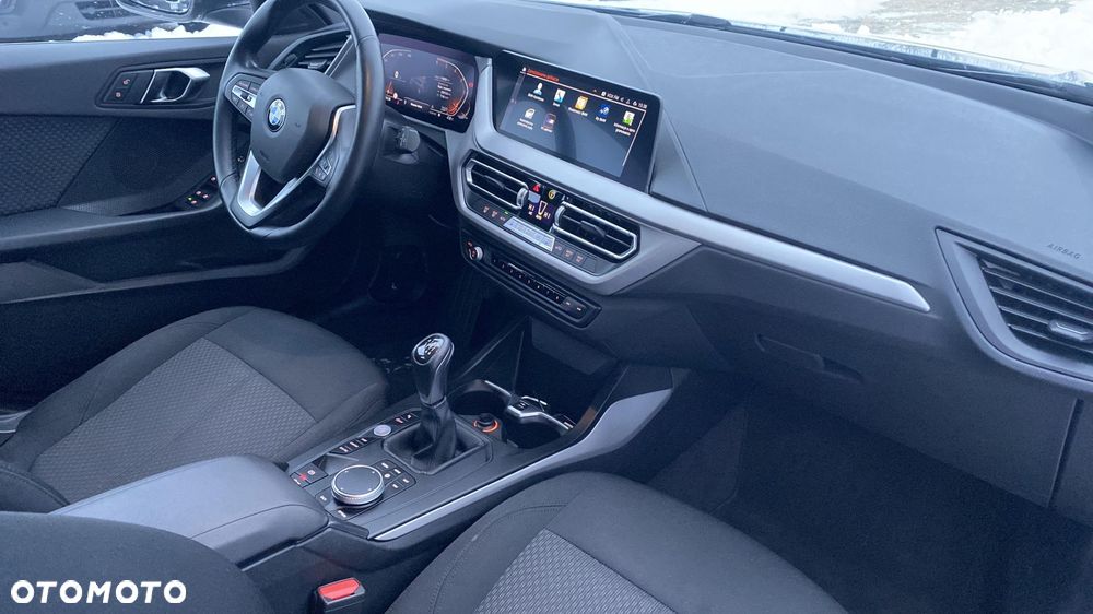 BMW Seria 1 118d - 15