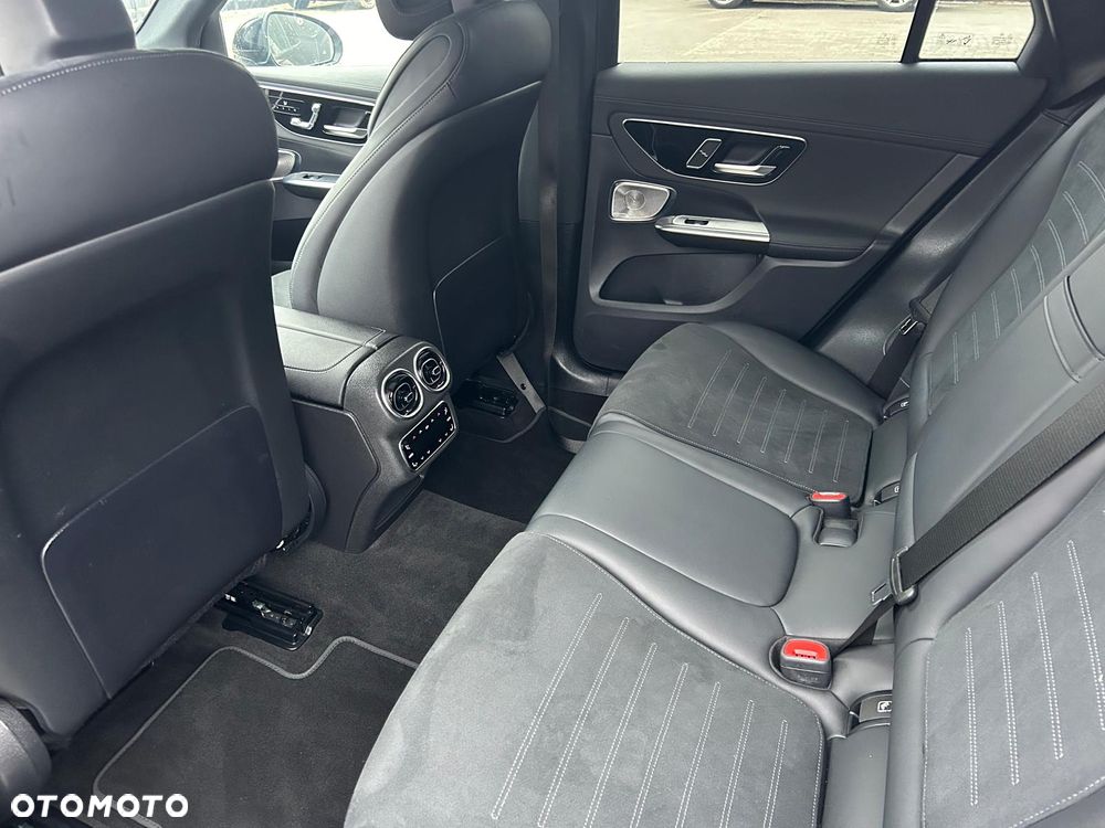 Mercedes-Benz GLC - 17