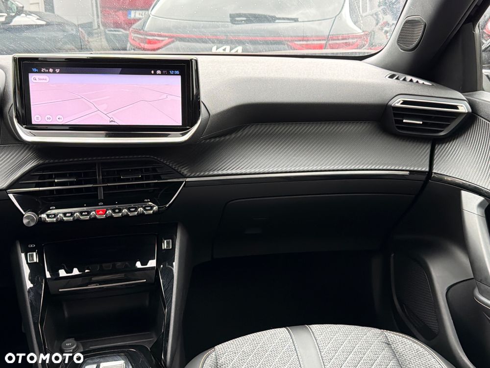 Peugeot 2008 BlueHDi 130 EAT8 Allure - 9