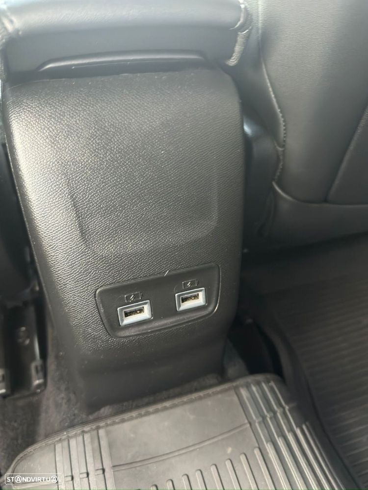 Peugeot e-2008 50 kWh GT - 17