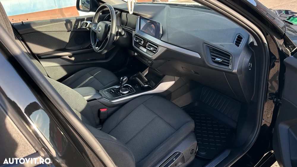 BMW Seria 1 118d Aut. - 32