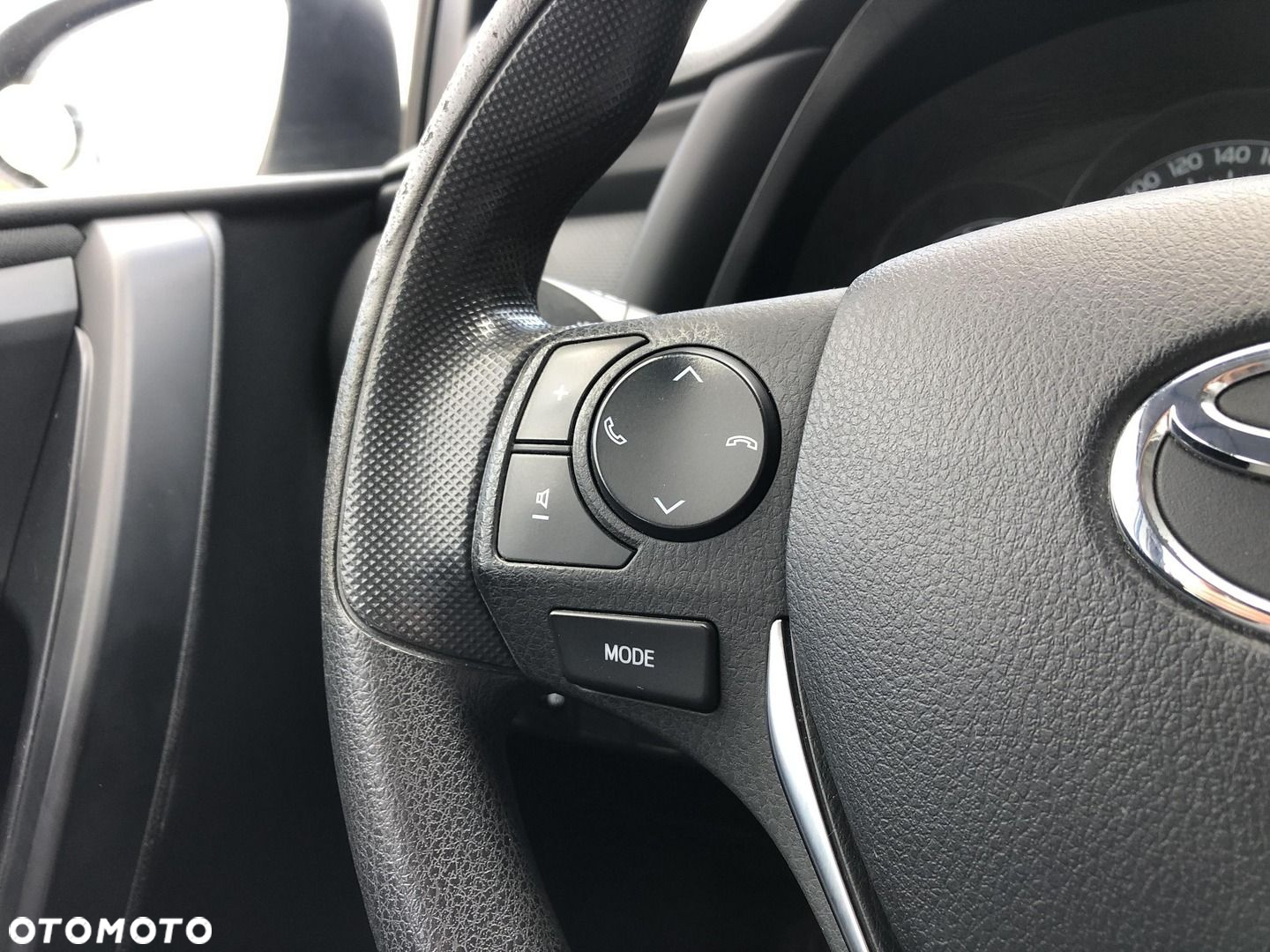 Toyota Auris 1.33 VVT-i Active - 17