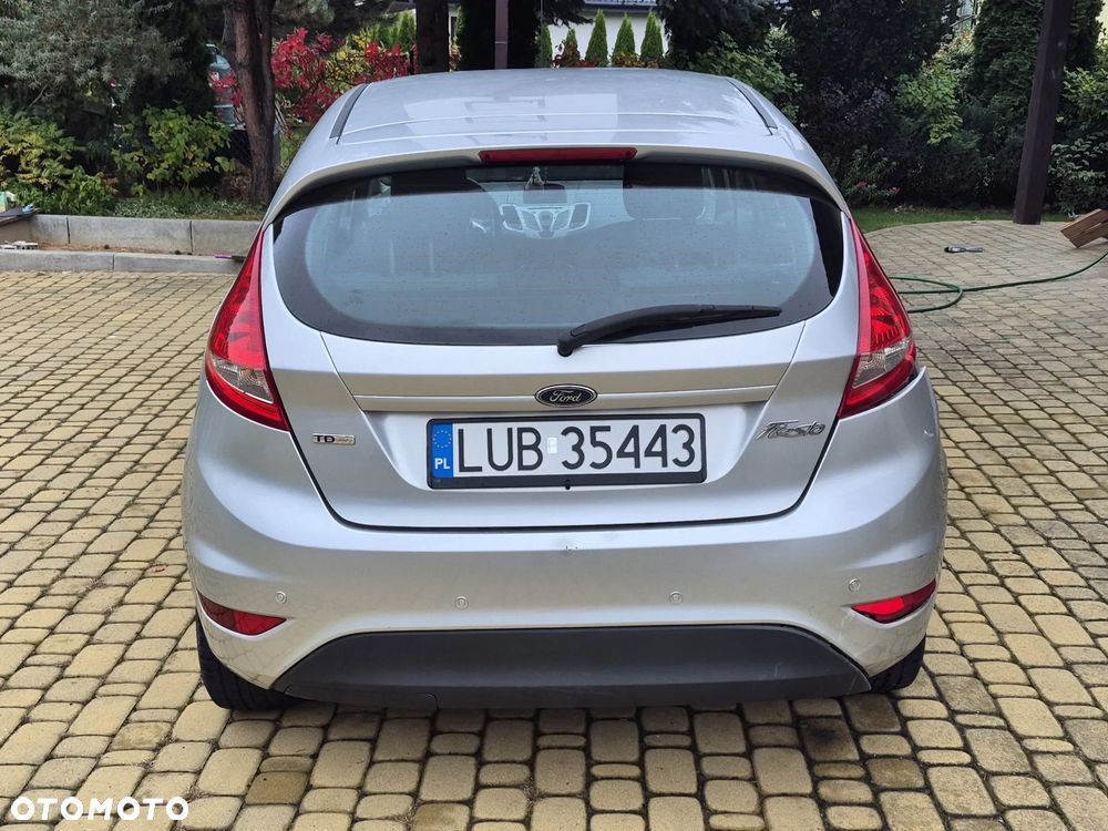 Ford Fiesta - 7