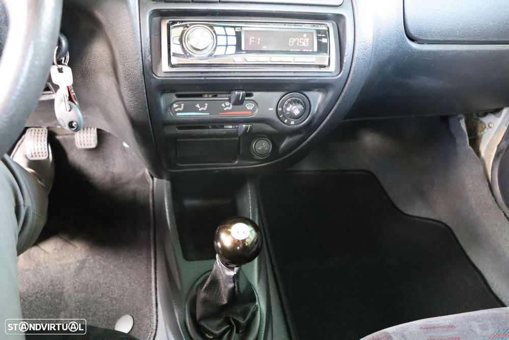 Citroën Saxo 1.6i 16V Cup - 14