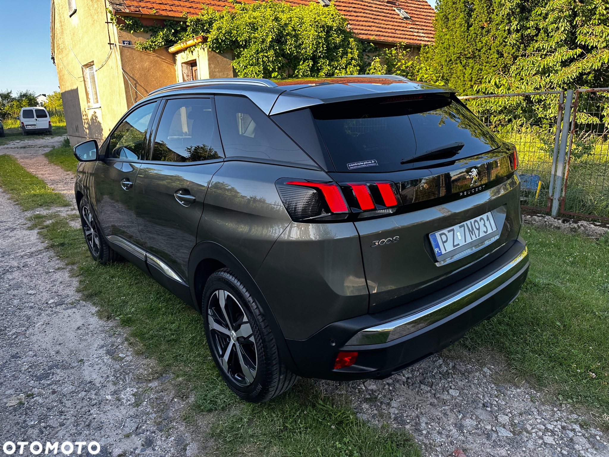 Peugeot 3008 1.2 PureTech GPF Allure S&S - 4