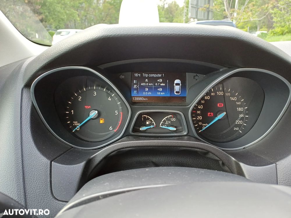 Ford Focus 1.5 TDCi Trend - 6