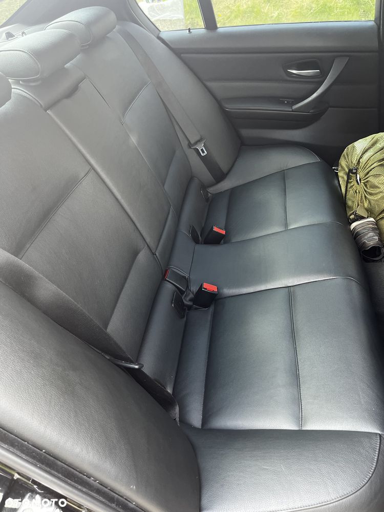 BMW Seria 3 325i - 9