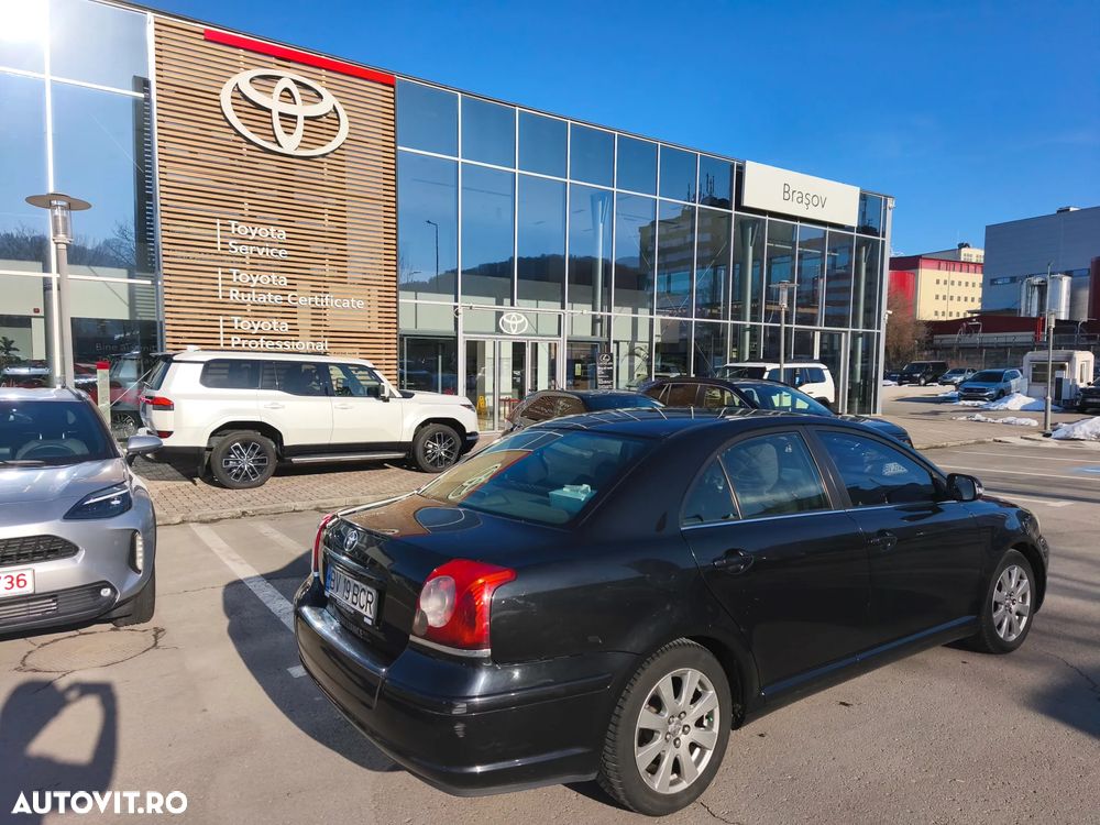 Toyota Avensis 1.8 Comfort - 5