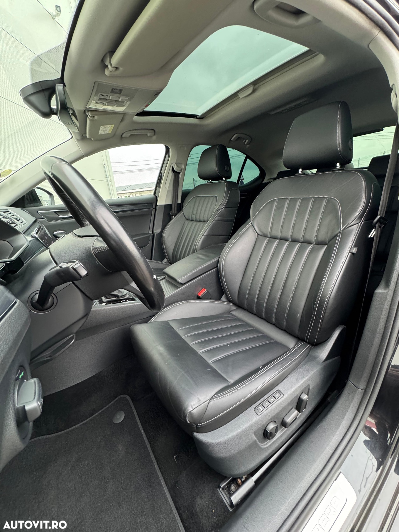 Skoda Superb 2.0 TDI DSG Ambition - 13