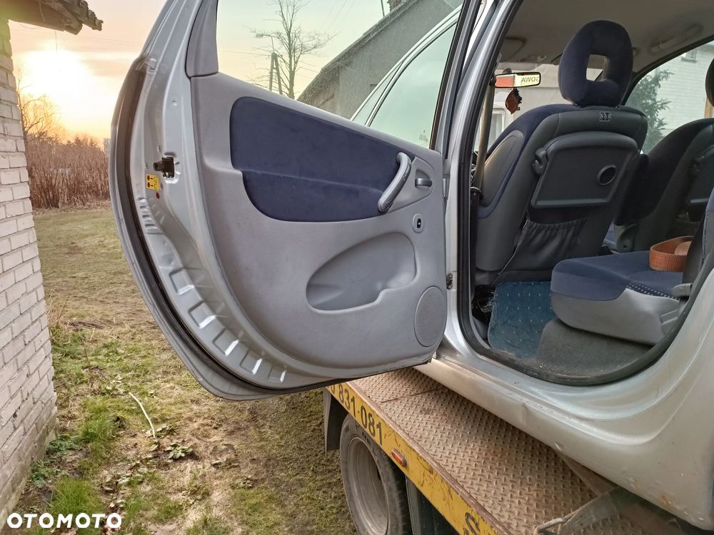 Citroen Xsara Picasso Zderzak Maska Błotnik Lampa Atrapa Drzwi Klapa Silnik Fotele Koła - 13