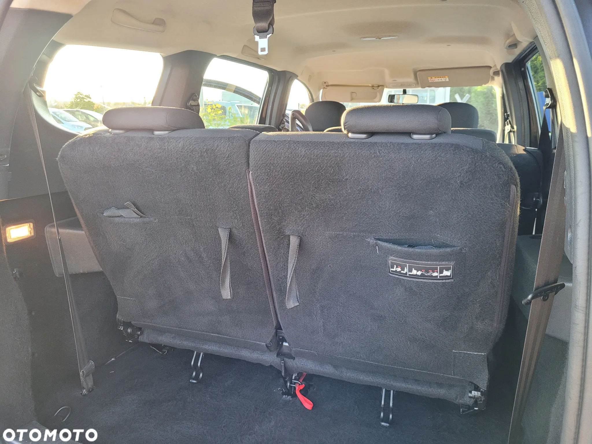 Dacia Lodgy 1.5 dCi Ambiance - 8