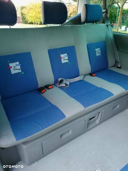 Volkswagen Multivan - 17