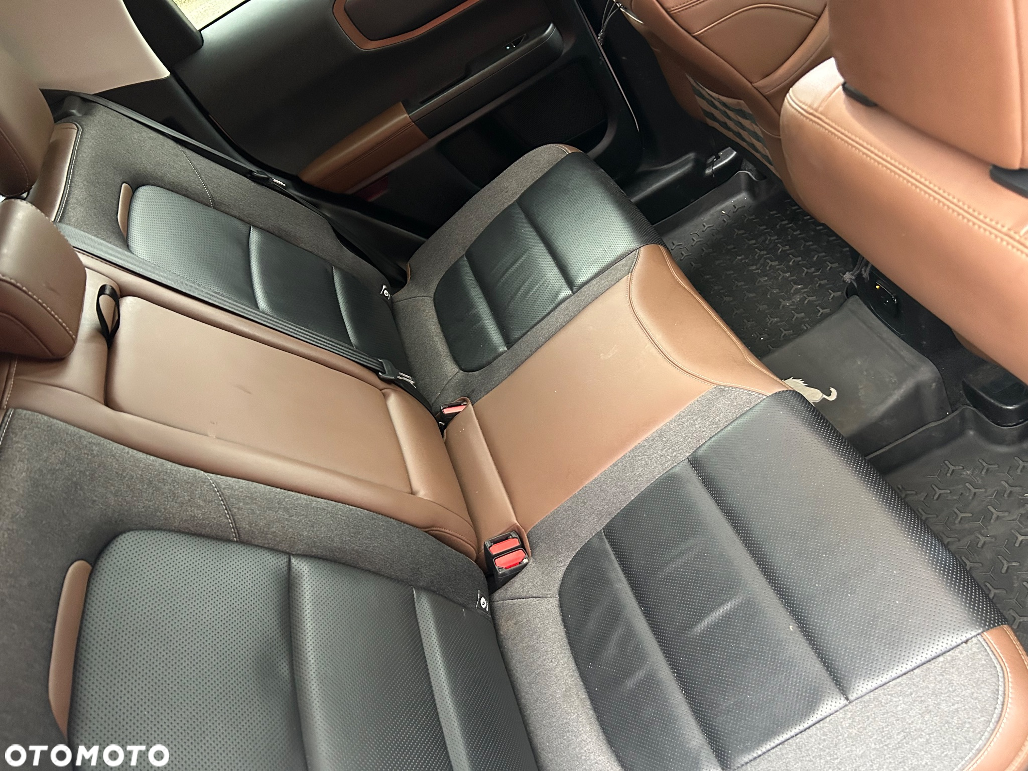 Ford Bronco - 18