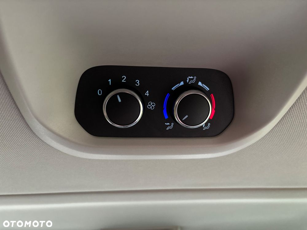 Ford Tourneo Custom 2.0 EcoBlue L1 Titanium SelectShift - 30