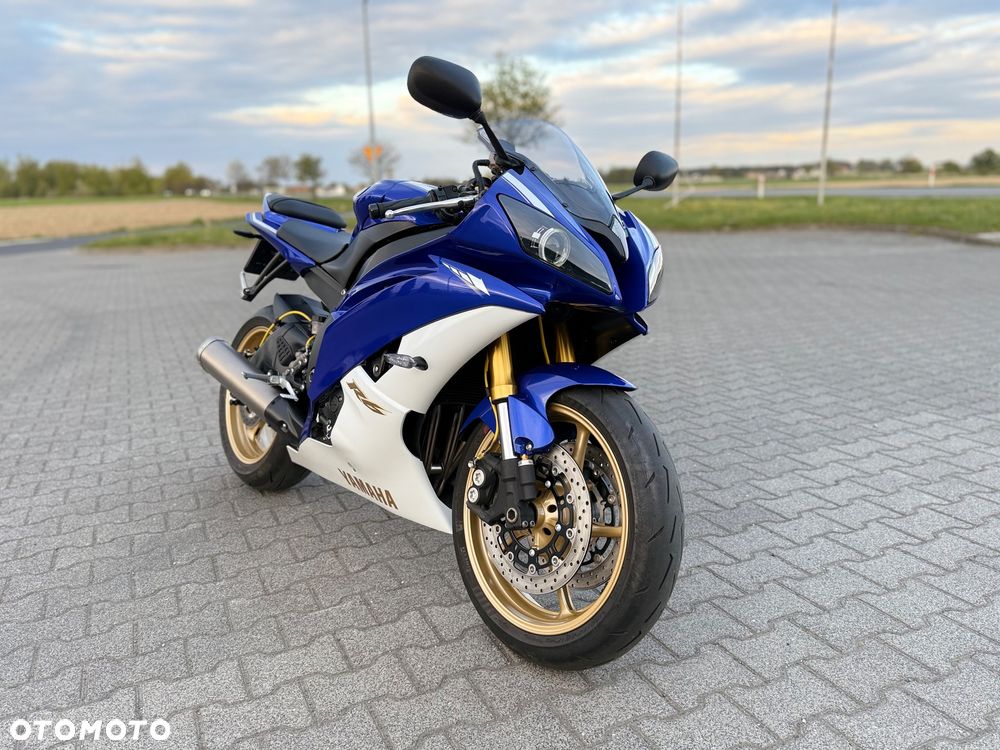 Yamaha R6 - 4