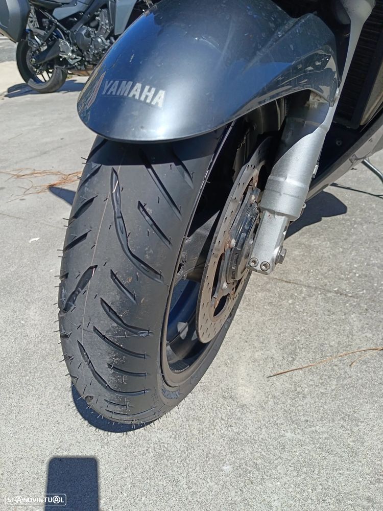 Yamaha FJR - 19