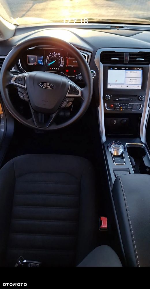 Ford Fusion - 13
