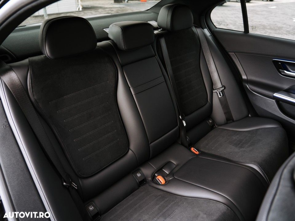 Mercedes-Benz C - 16