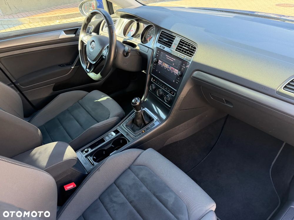 Volkswagen Golf 1.5 TSI EVO R-Line - 10