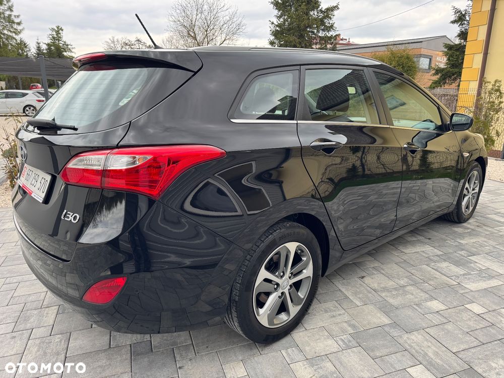 Hyundai i30 blue 1.4 YES Silver - 18