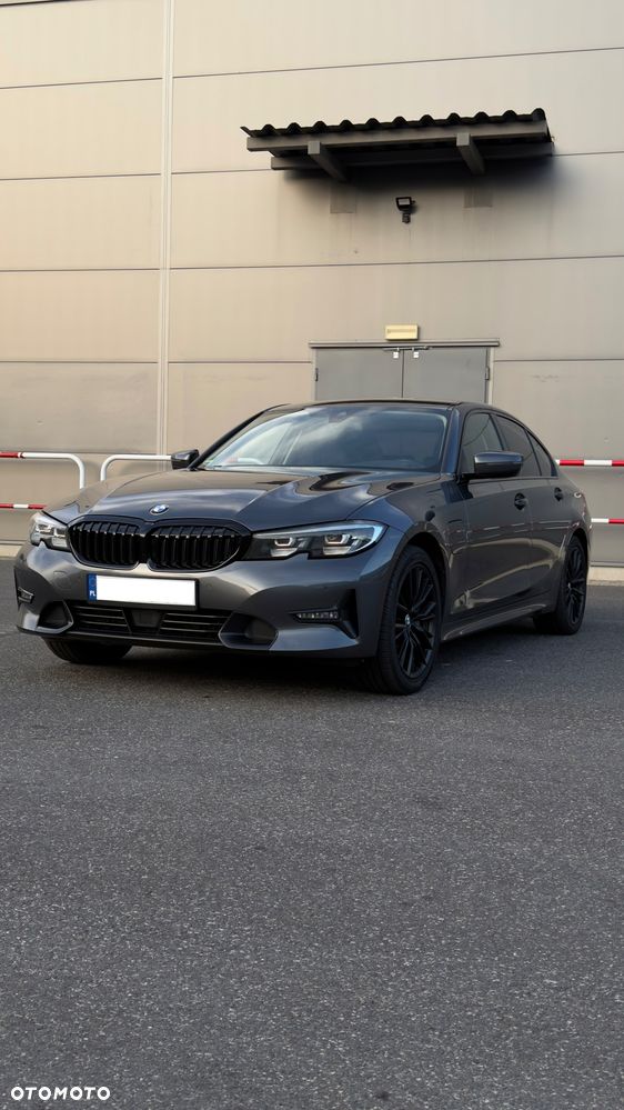 BMW Seria 3 - 1