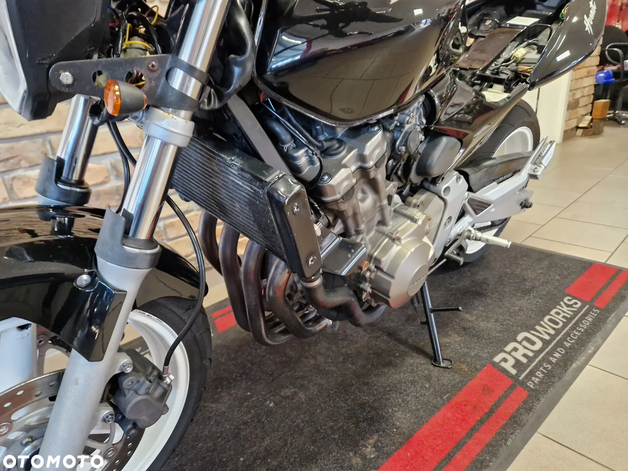 Honda Hornet - 26