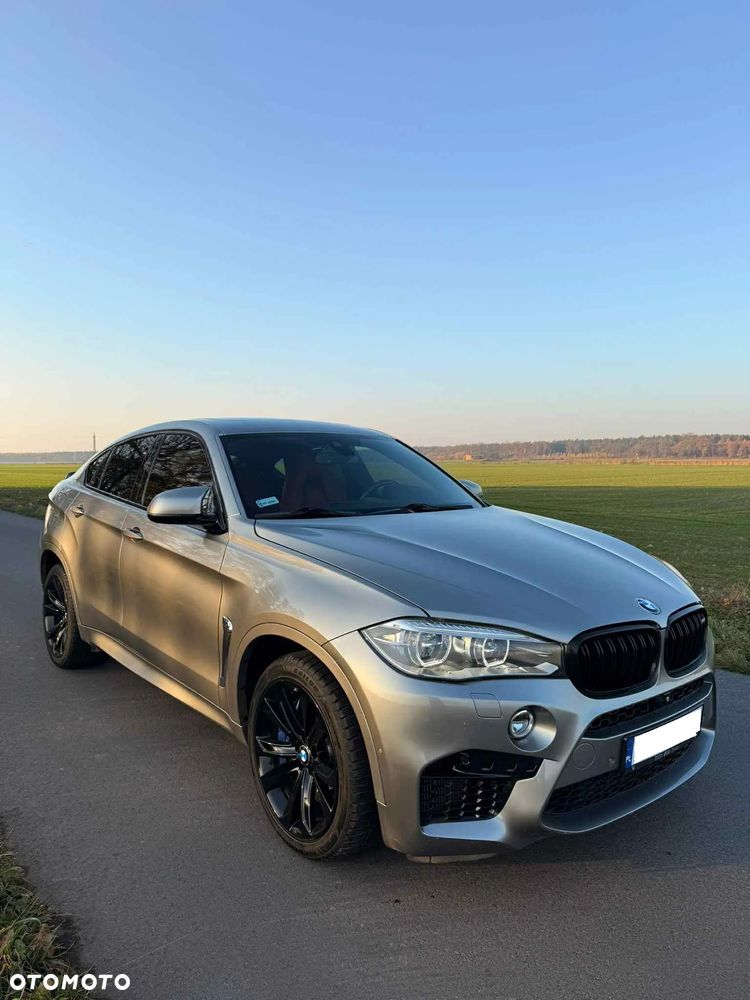 BMW X6M - 21