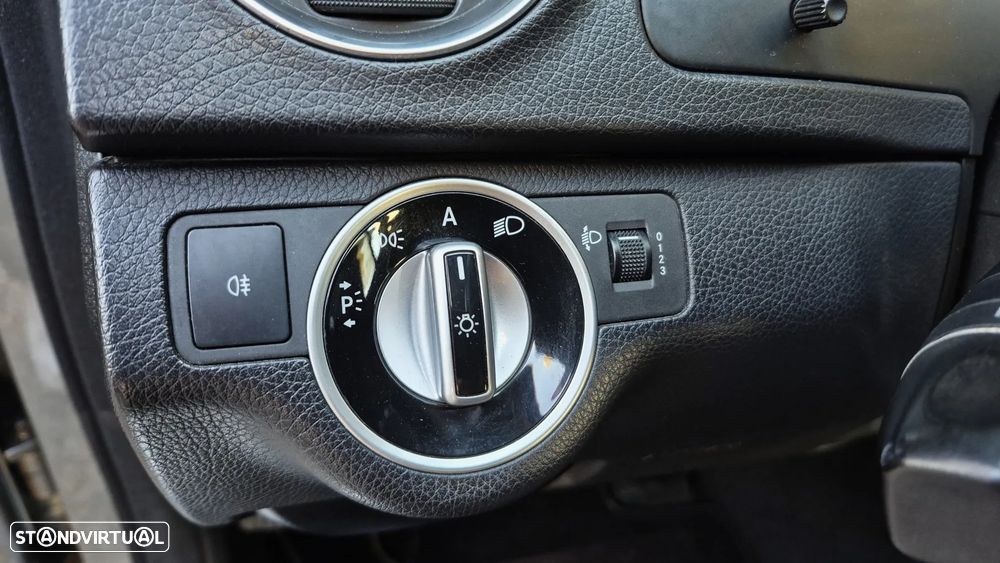 Mercedes-Benz C 200 Station CDI DPF (BlueEFFICIENCY) Avantgarde - 19