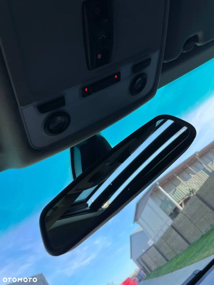 BMW Seria 3 ver-320i-touring - 14