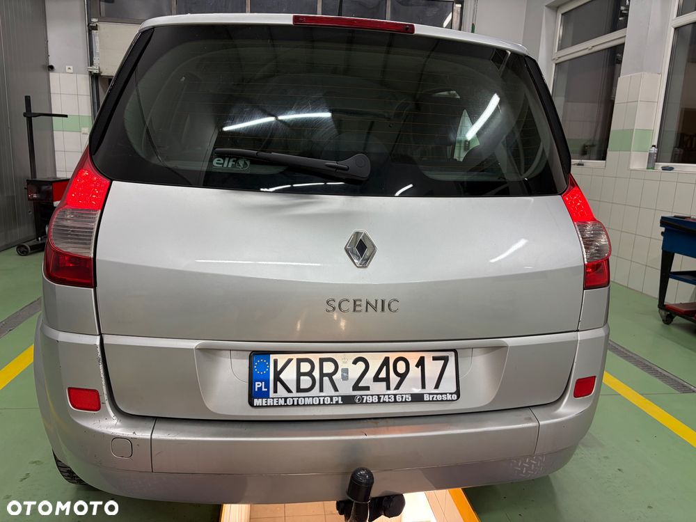 Renault Scenic 1.6 16V 110 LIMITED - 11
