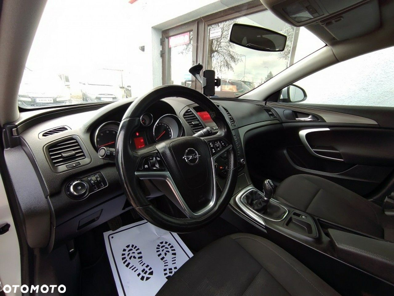 Opel Insignia - 8