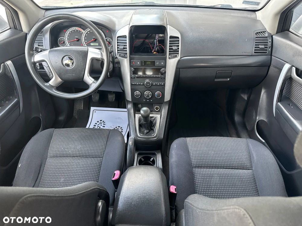 Chevrolet Captiva - 19
