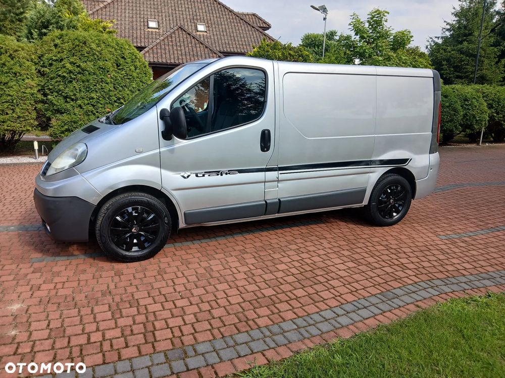 Renault TRAFIC - 6