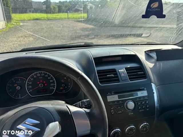 Suzuki SX4 1.9 DDiS 4WD GS / Premium - 9