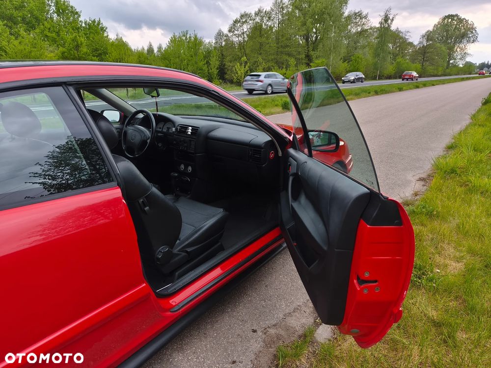 Opel Calibra - 16