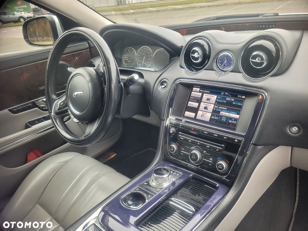 Jaguar XJ 3.0 V6 Kompressor AWD Premium Luxury - 29