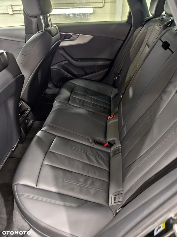 Audi A4 Limousine 35 TFSI S tronic S line - 15