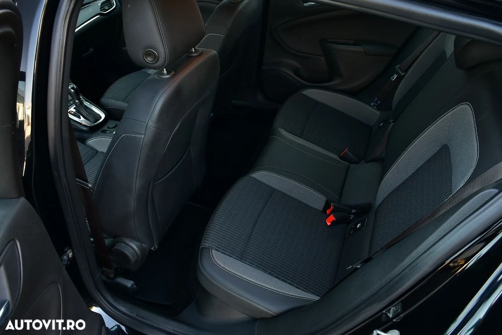 Opel Astra - 8