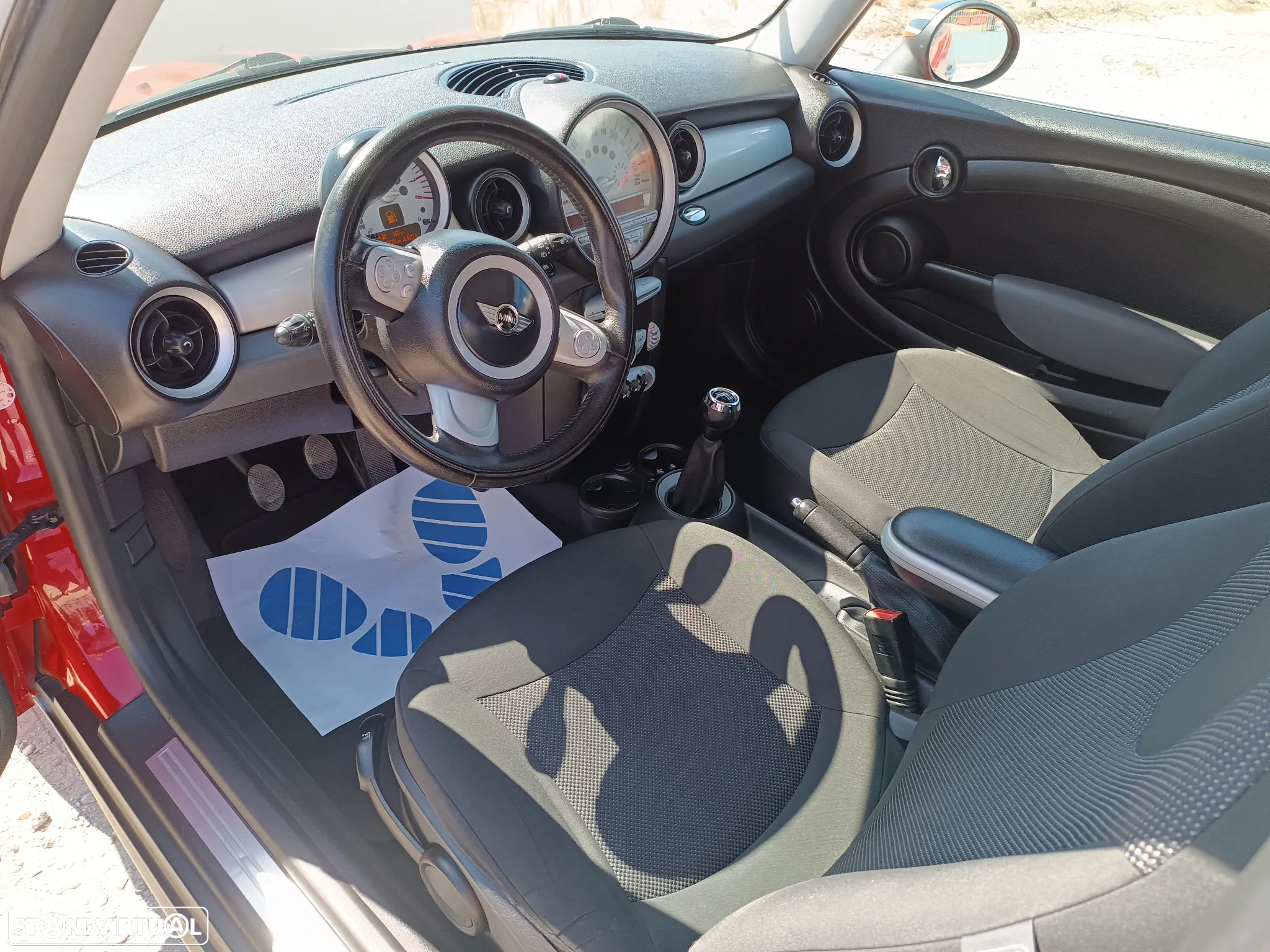 MINI 3 Portas One 1.4 - 15