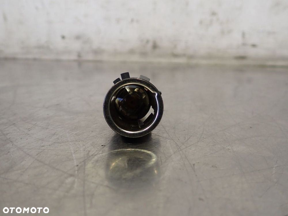 GNIAZDO ZAPALNICZKI VOLVO V70 II 30669836 - 2