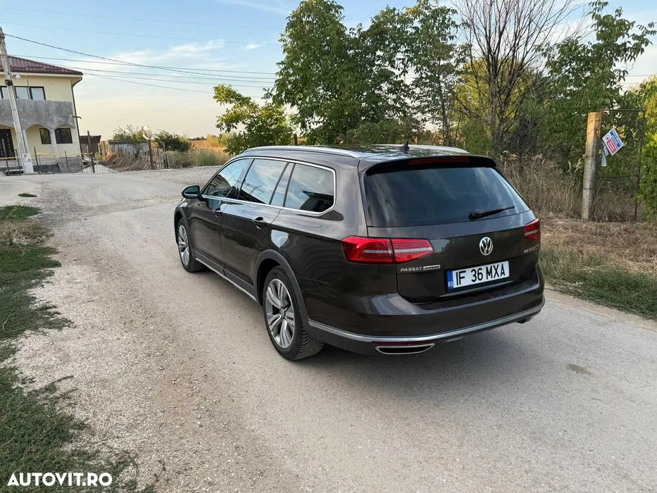 Volkswagen Passat Alltrack 2.0 TDI SCR 4Motion DSG (BMT) - 3
