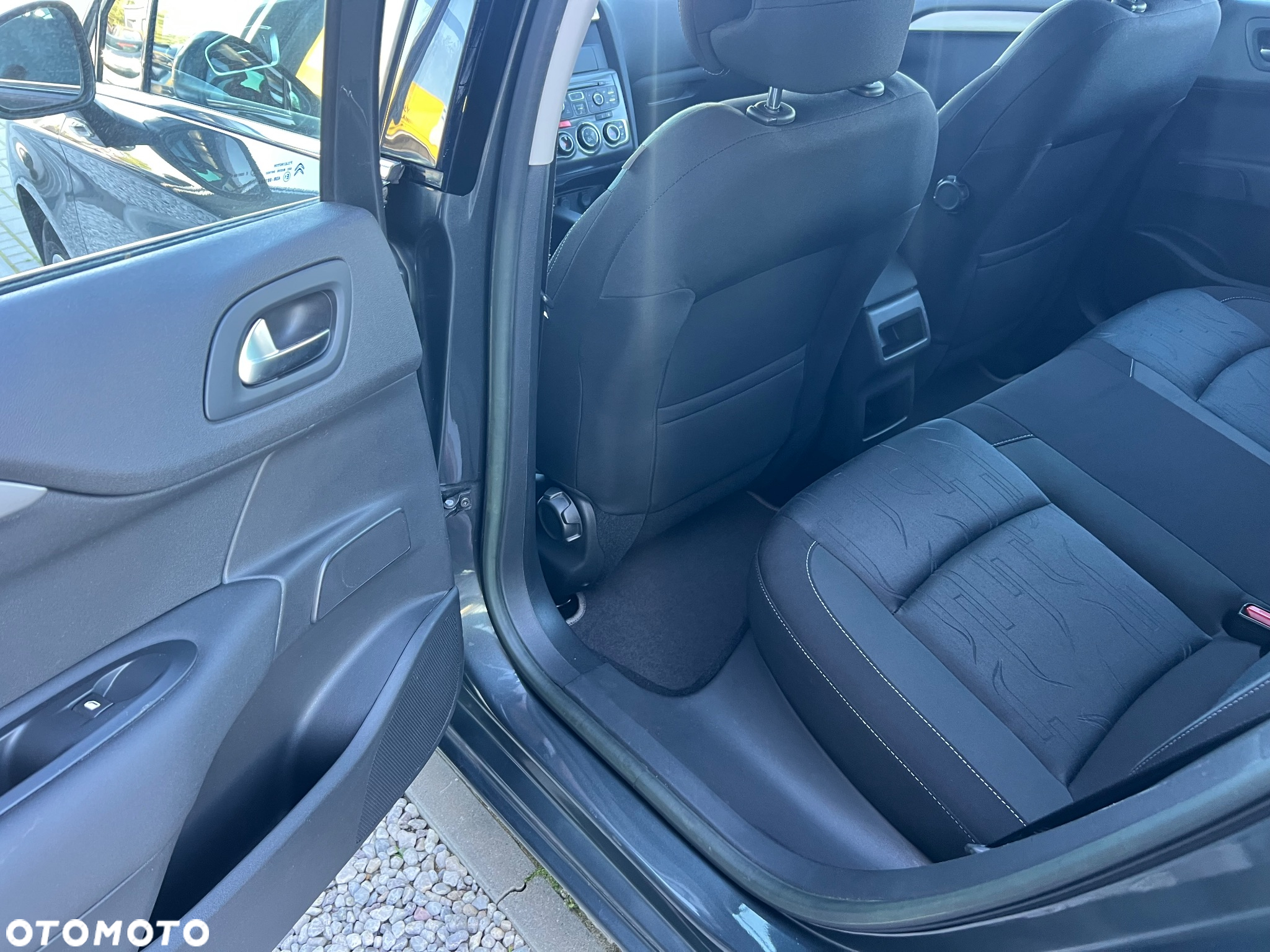 Citroën C4 HDi 90 Attraction - 17