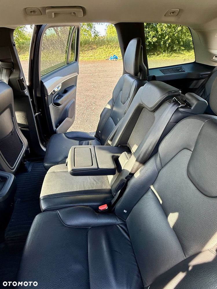 Volvo XC 90 B5 D AWD Momentum 7os - 19